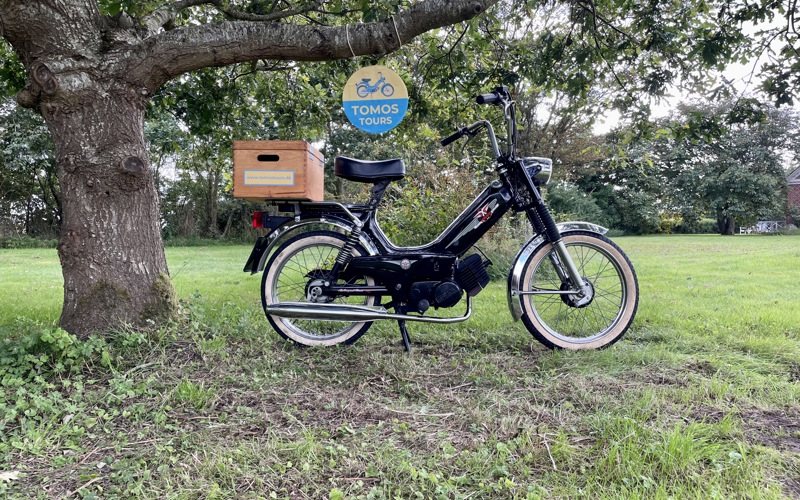 Kom på knallerttur rundt langs Rinkøbing Fjord → Lej en knallert her